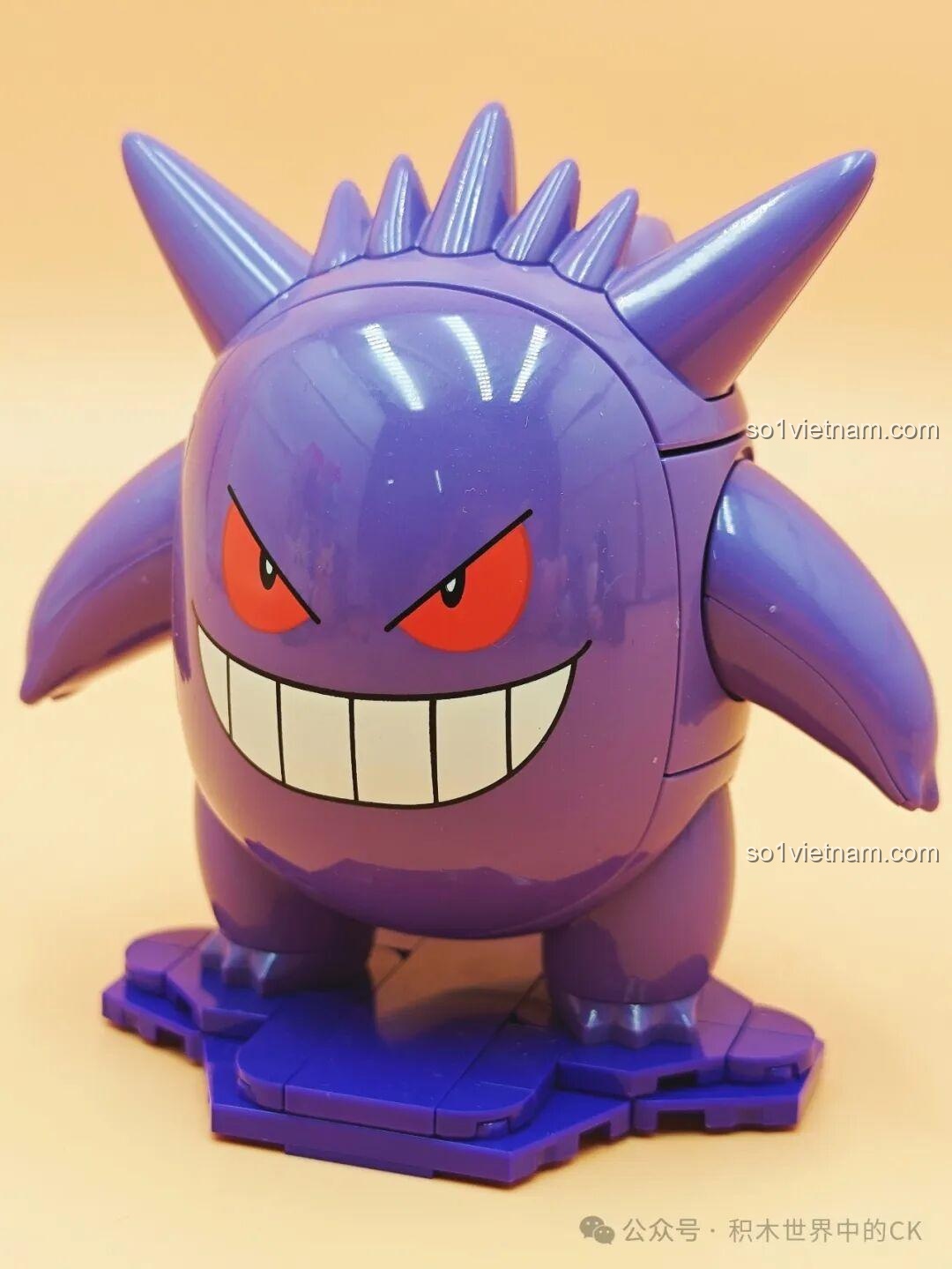 Mô hình Piplup Pokemon K20232 trên nền xanh dương và vàng