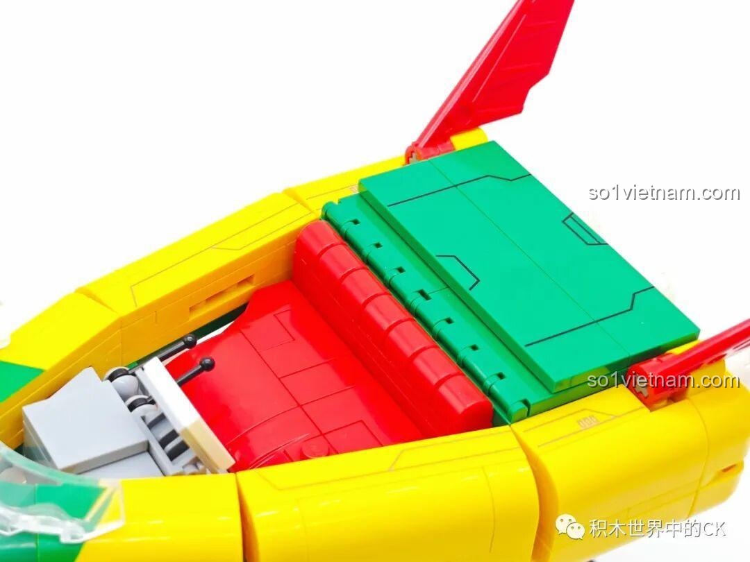 Mô hình xe chơi của Shin-chan với minifigure từ Keeppley K20618