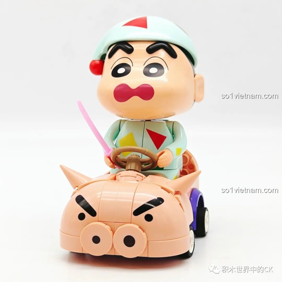 Mô hình Keeppley K20619 Shin-chan lái xe heo hoàn thiện