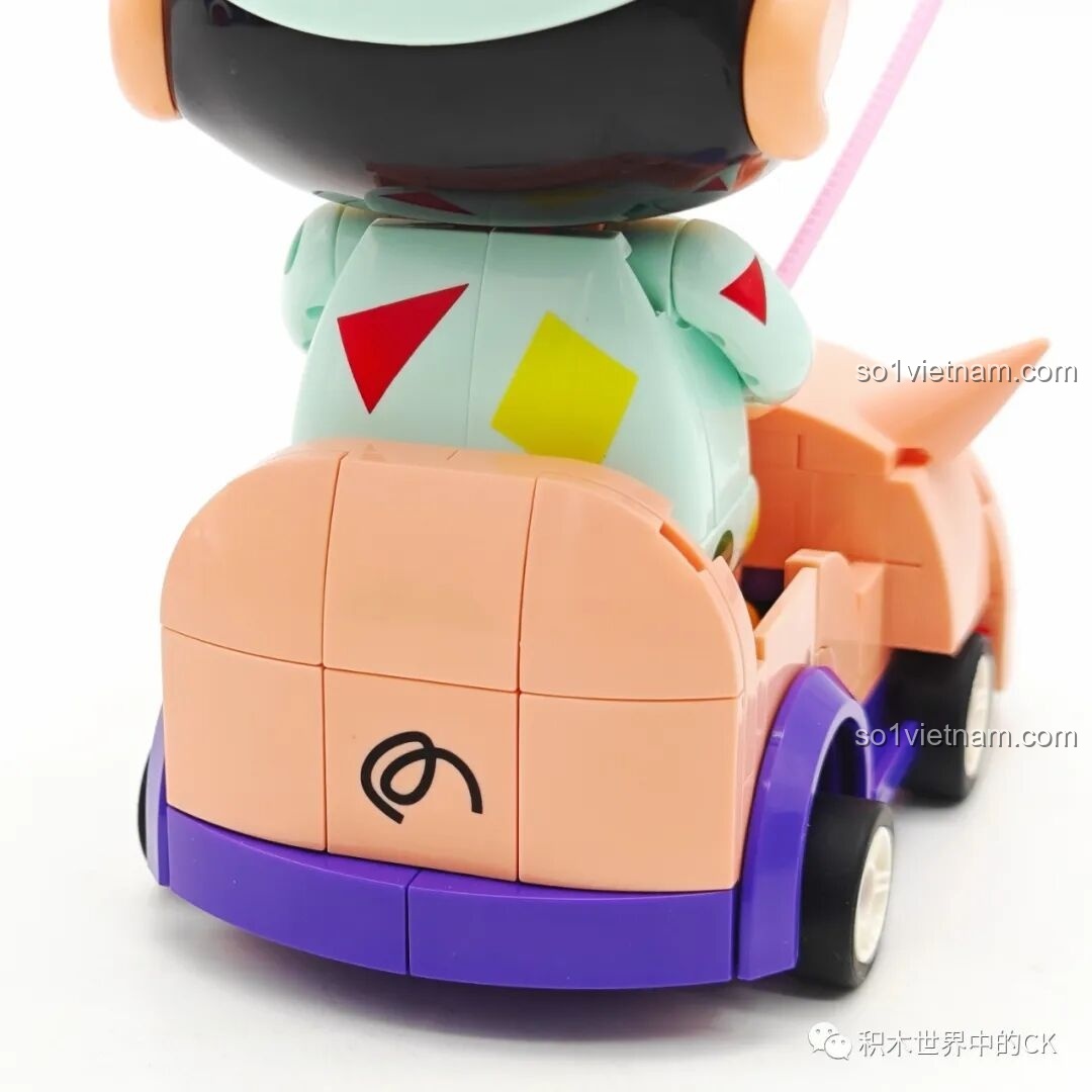 Cận cảnh chi tiết cánh gió Keeppley K20619 Xe Lái của Shin-chan