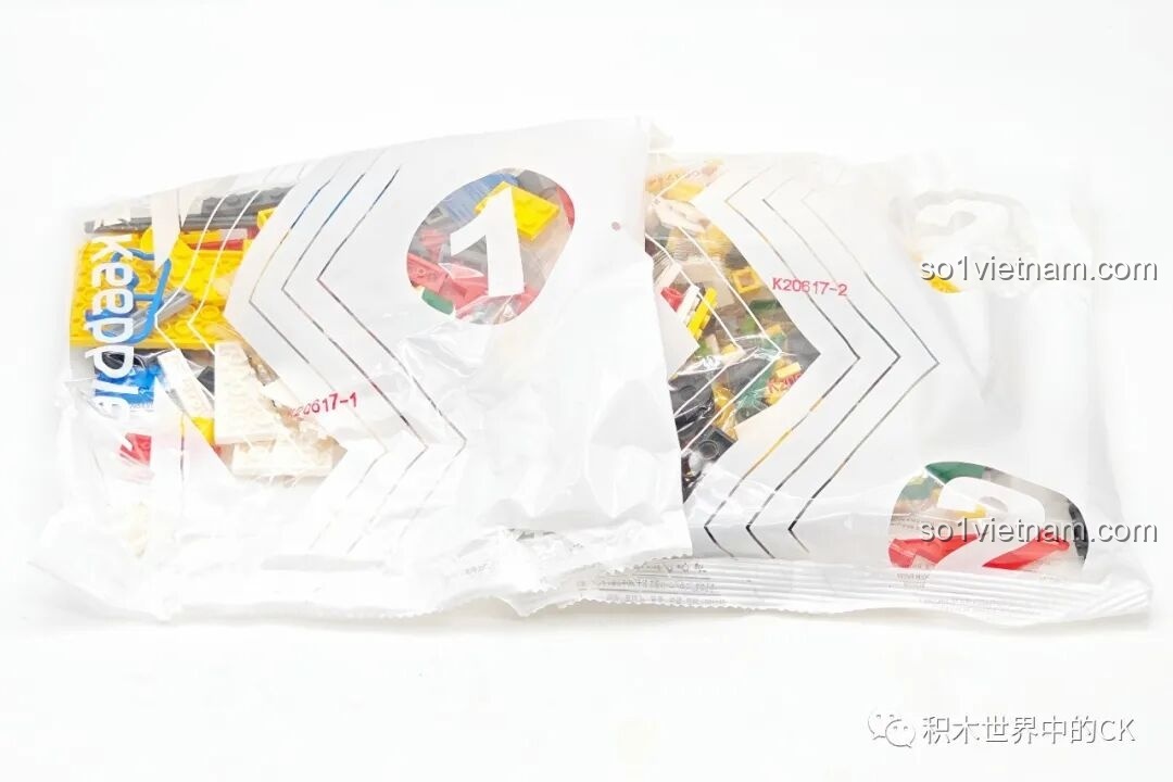 Hoàn thiện phần mái xe và trang trí xe buýt mini của Shin.