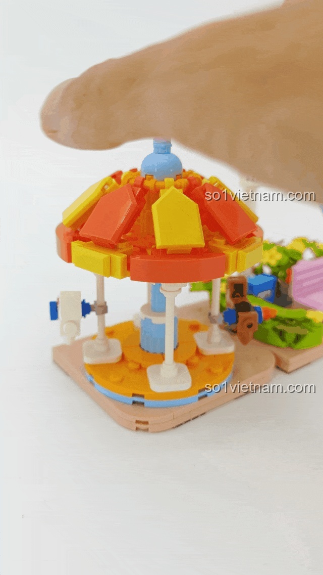 Thành phẩm bộ lắp ráp Keeppley K20622 Khu vui chơi Crayon Shin-chan