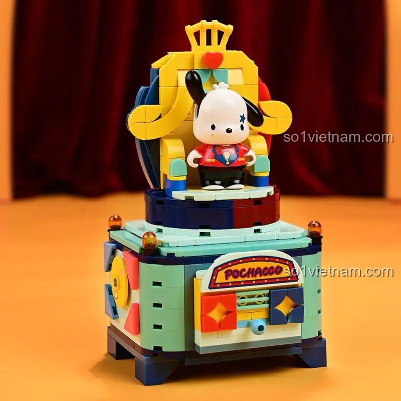 Cận cảnh mô hình Ngôi Sao Ảo Thuật Pochacco Keeppley sau khi lắp ráp, chi tiết tinh xảo, màu sắc tươi sáng.