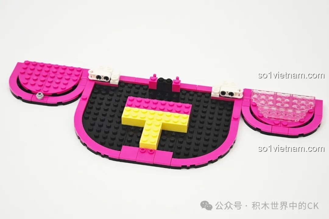 Quá trình lắp ráp phần đế sân khấu bộ K20850 Keeppley Sanrio Broadway