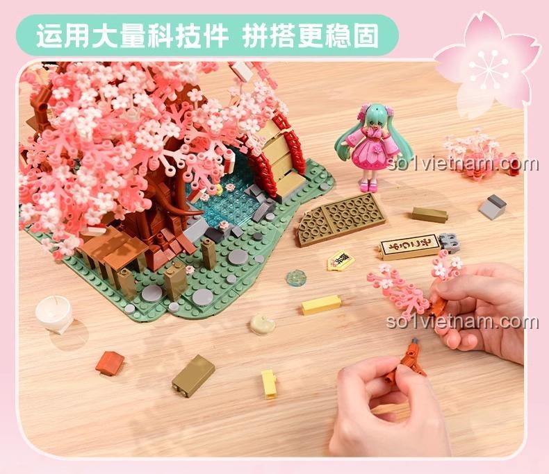 Cận cảnh bộ lắp ghép 20901, chim, mèo, suối nước, chi tiết tinh xảo, giá trị cao cho con gái 8 tuổi.