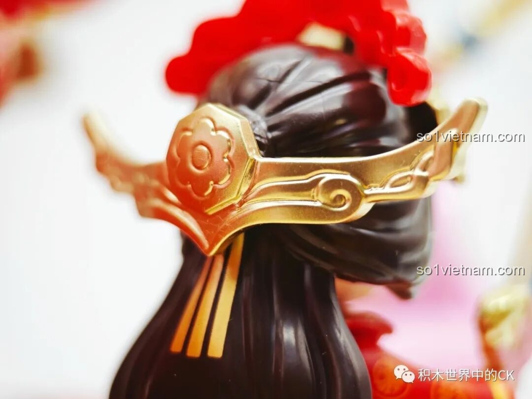 Cận cảnh chi tiết mây hồng trên bộ Keeppley K21105 