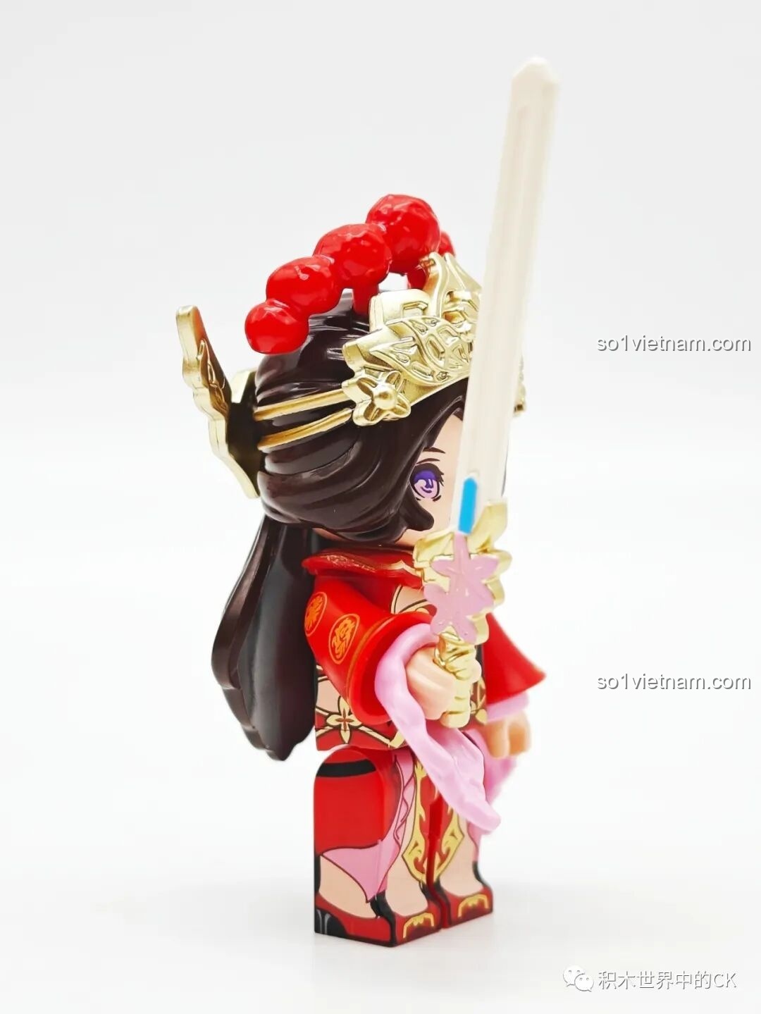 Cận cảnh phần mây hồng và các chi tiết trang trí khác trên bộ Keeppley K21105 