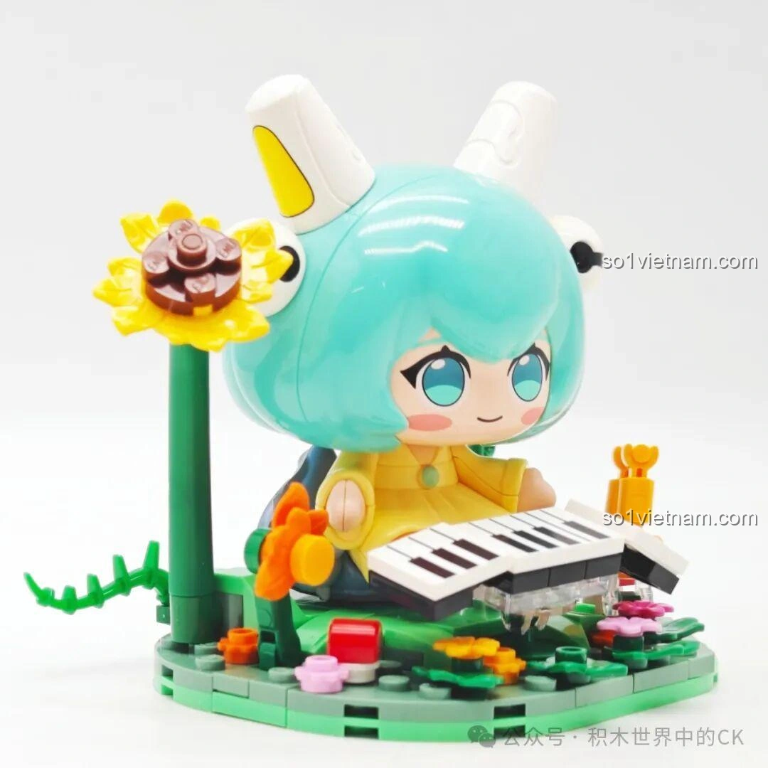 Cận cảnh gương mặt của Thái Văn Cơ Thiên Lại Huyền Âm K21108, với đôi mắt long lanh và biểu cảm dễ thương.