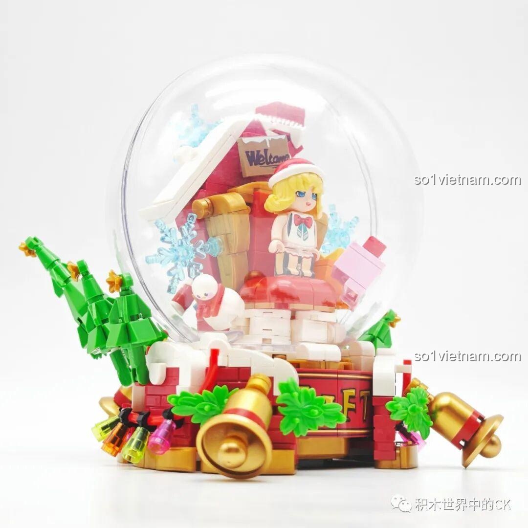 Chi tiết chuông vàng trên bộ Keeppley K21111 Thái Văn Cơ Giáng Sinh