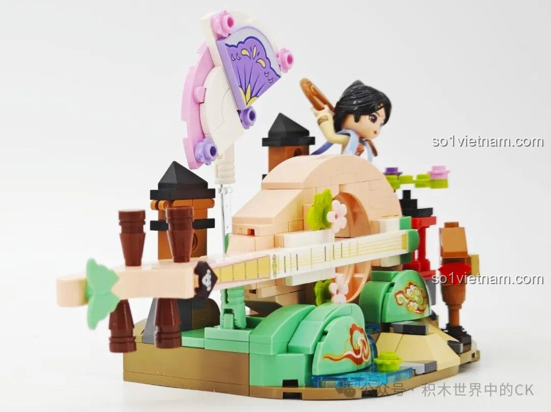 Chi tiết chú hươu trắng trong bộ lắp ghép Keeppley K21404 Sáo Dọc