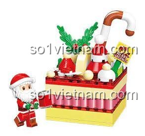 Mô hình đồ chơi mô hình Bánh Mousse Ngàn Lớp Giáng Sinh Keeppley K29803 đã lắp ráp, kèm minifigure ông già Noel, phù hợp bé gái 6 tuổi