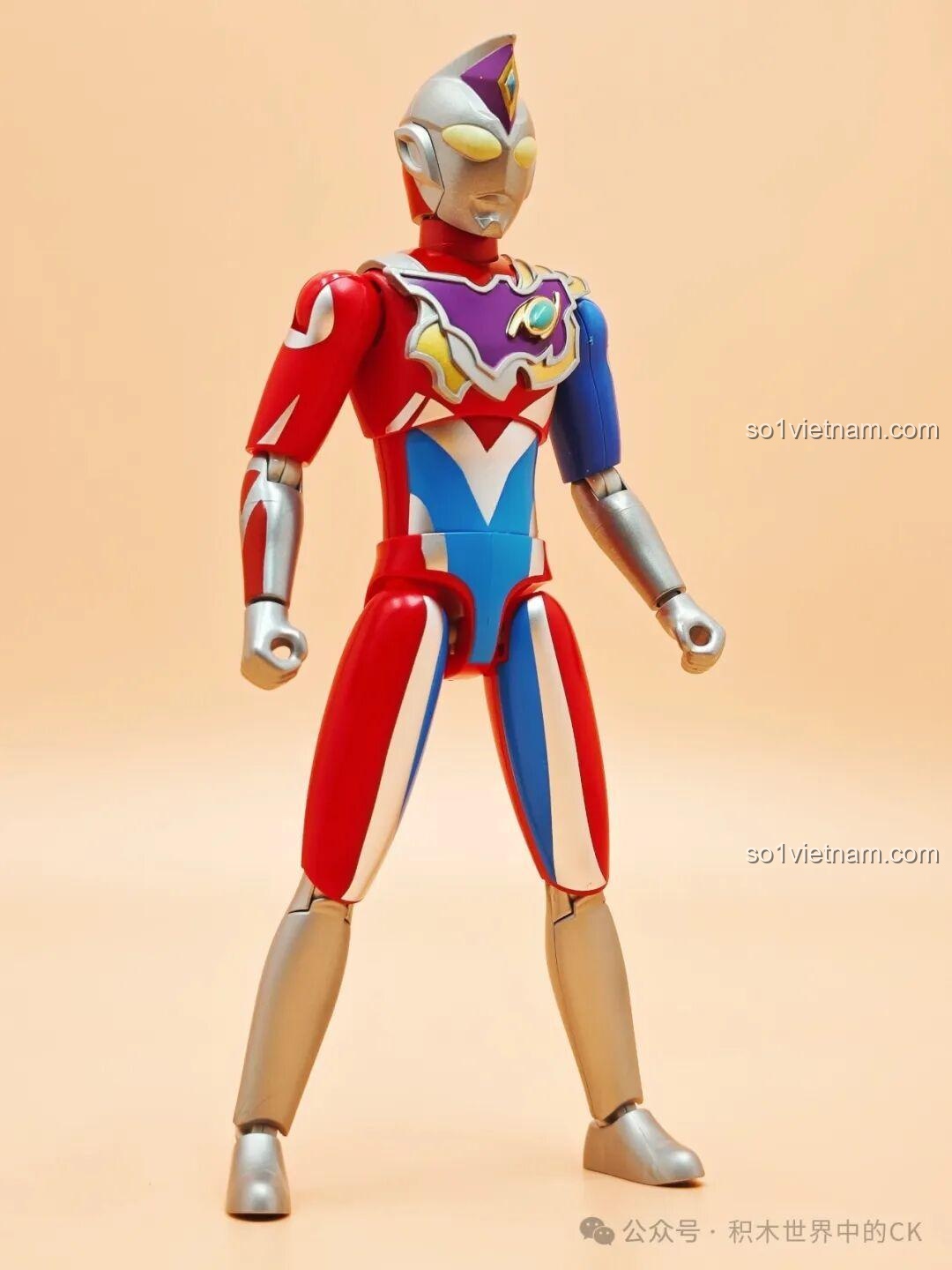 Mô hình Ultraman Z Nguyên Thủy Keeppley K75064 nhìn từ phía trước