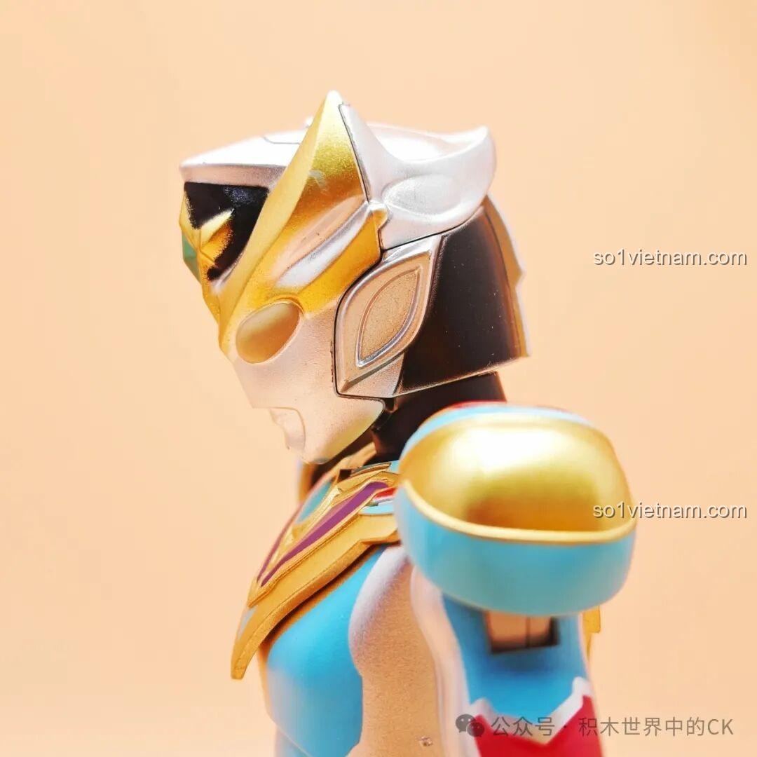 Mô hình Keeppley K75066 Ultraman Decker Mạnh Mẽ tạo tư thế chiến đấu