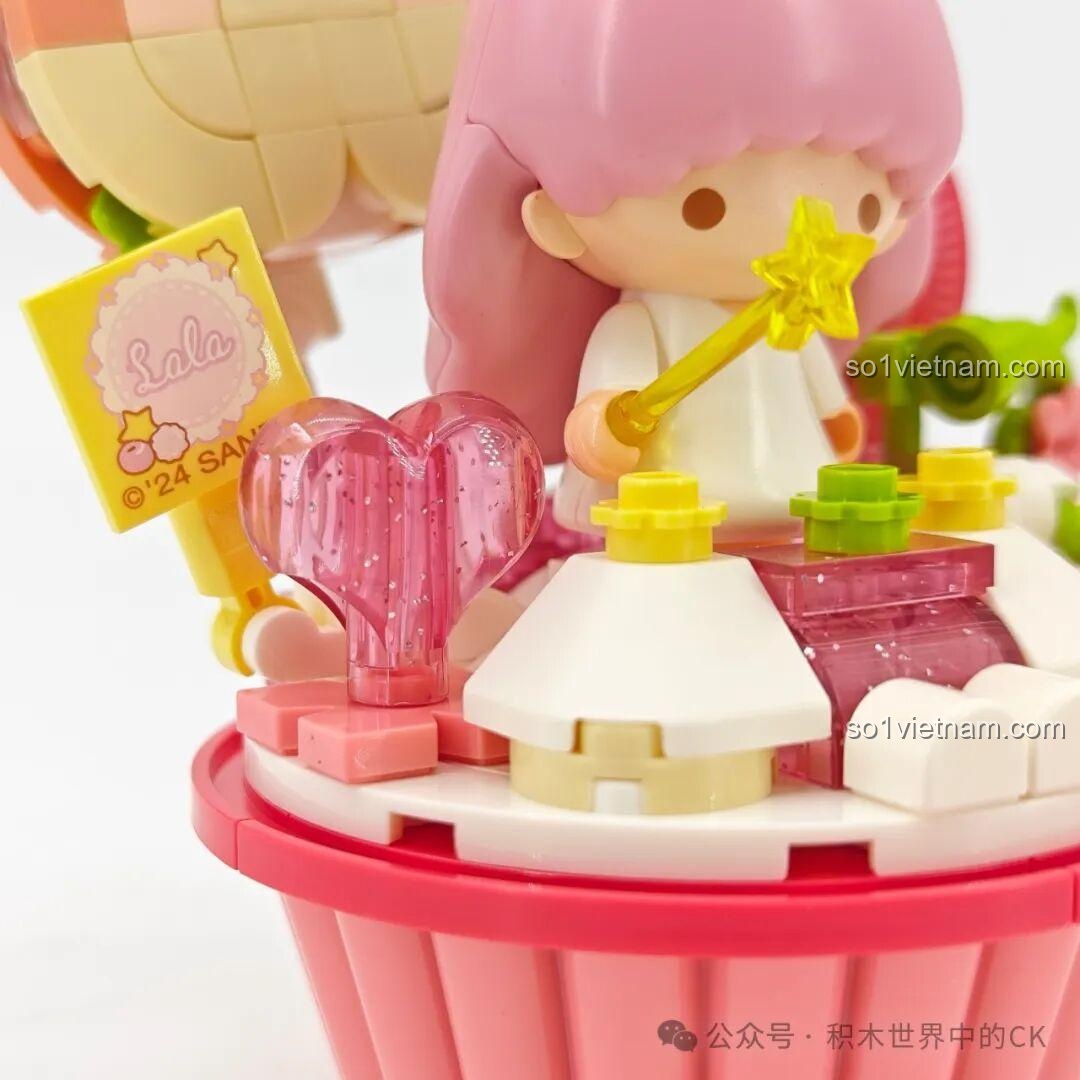 Mô hình hoàn thiện Keeppley K20851 Little Twin Stars Ngôi nhà Quà tặng cùng các mô hình cupcake