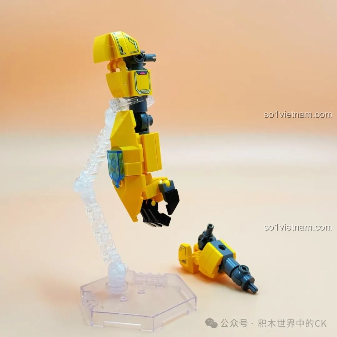 Chi tiết phần thân của Keeppley Lôi Điểu Cơ Thần