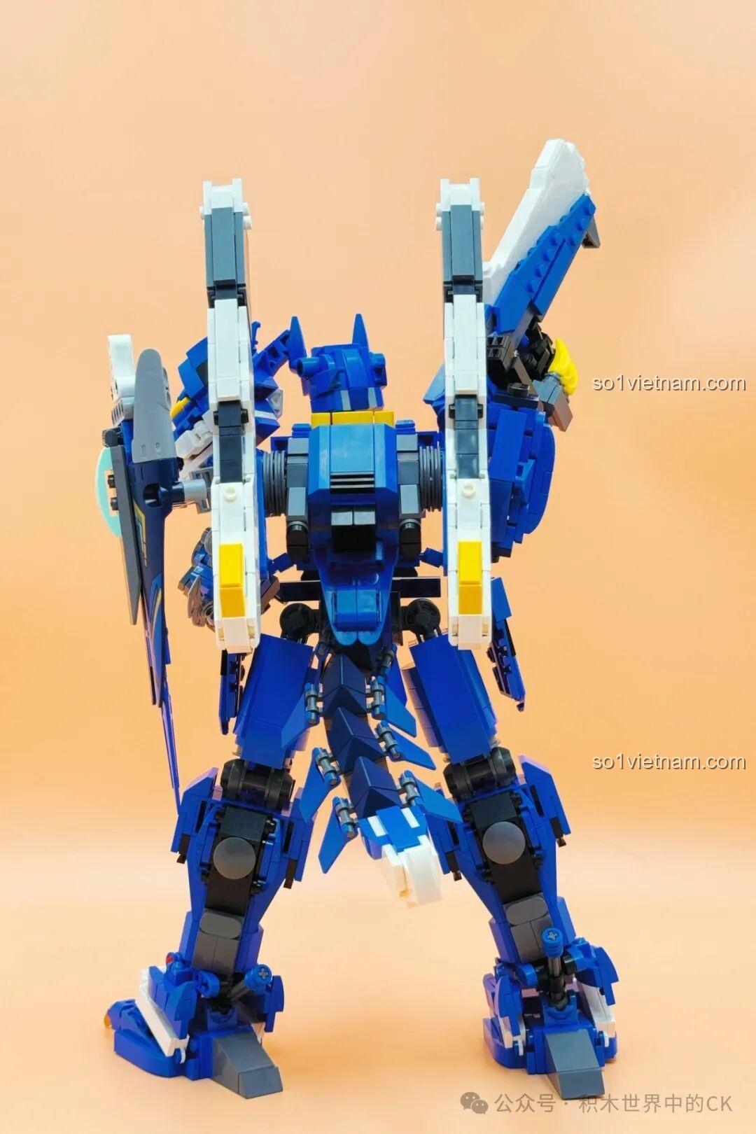 Chi tiết phần chân của Keeppley Lôi Điểu Cơ Thần