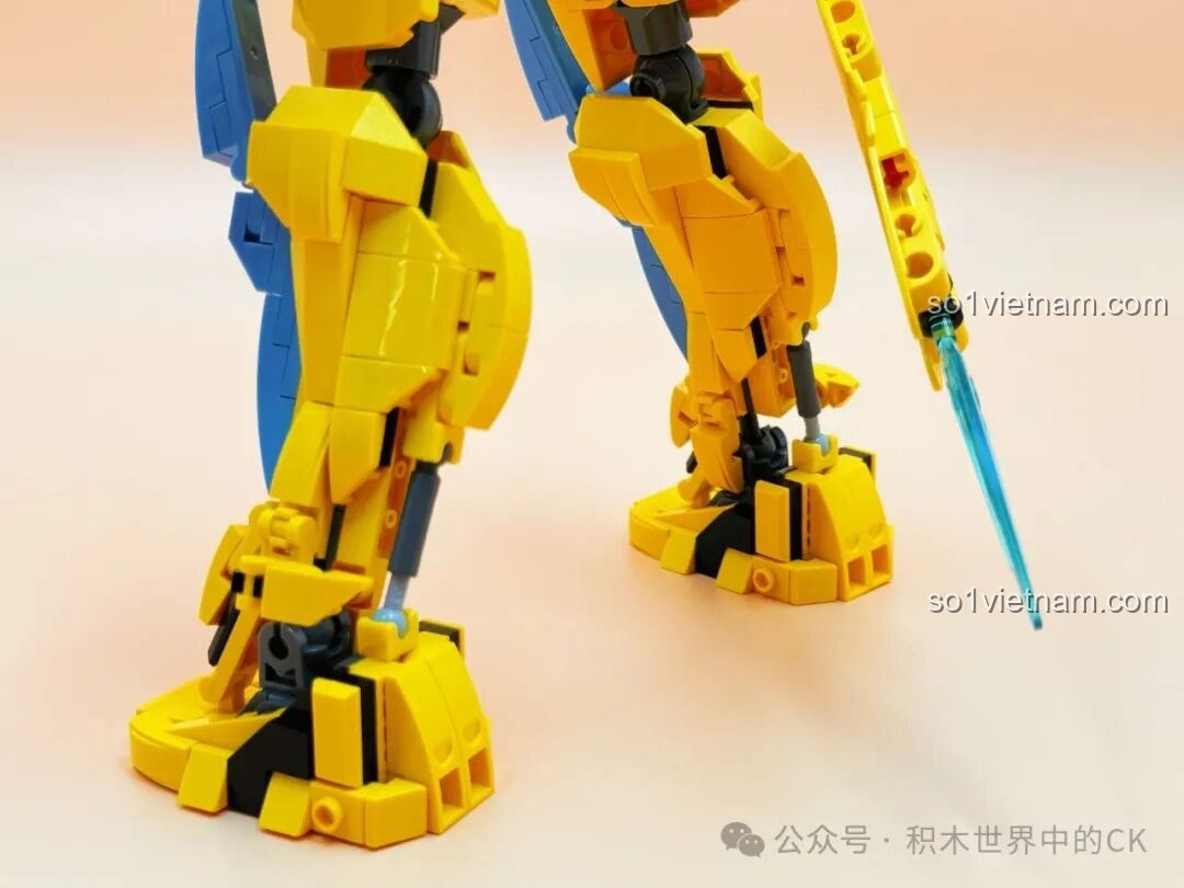 Chi tiết phần chân của Keeppley Lôi Điểu Cơ Thần