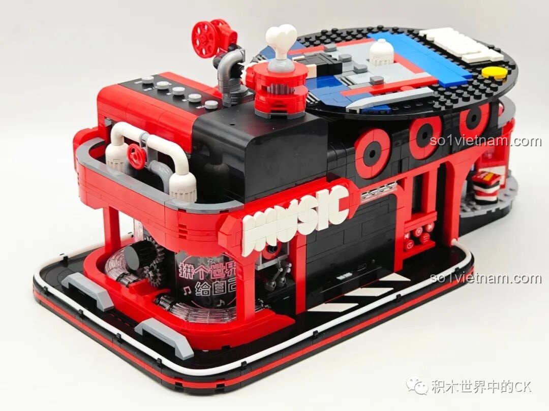 Thành phẩm Máy hát đĩa than Keeppley và loa đi kèm.