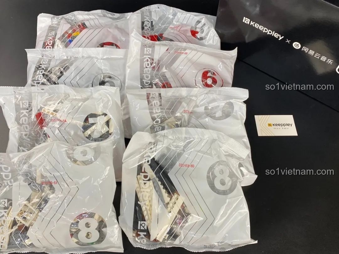 Các túi mảnh ghép được đánh số từ 5 đến 8