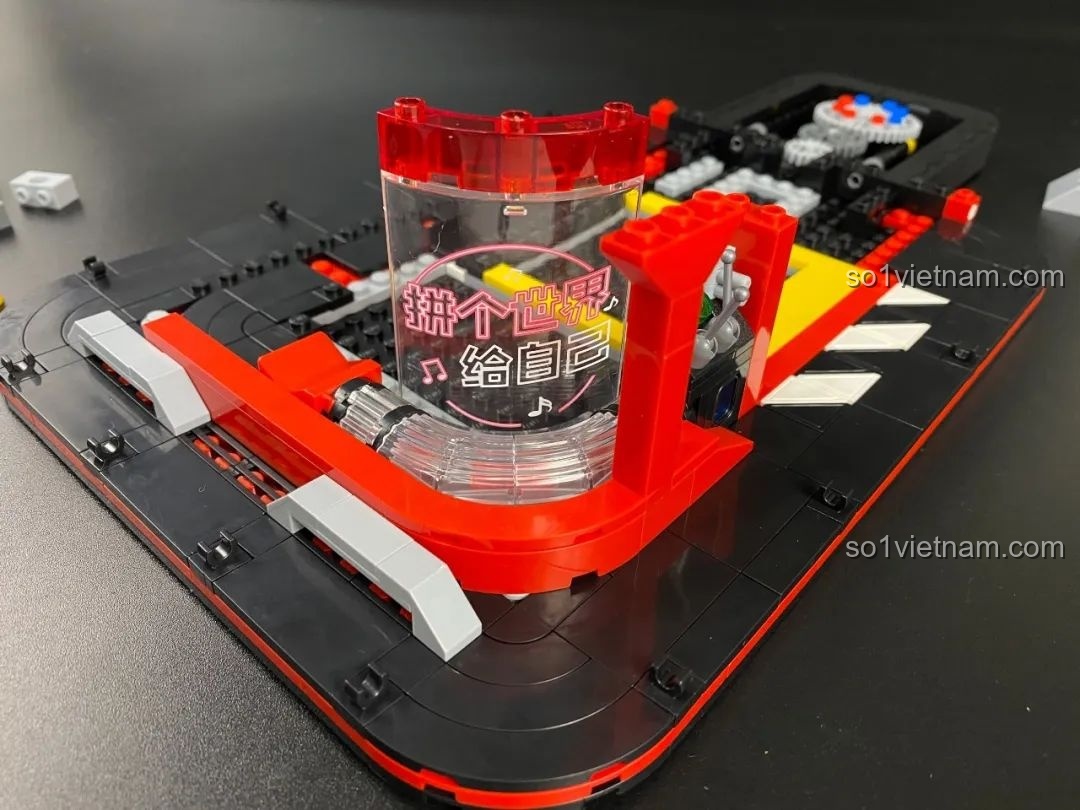 Chi tiết dây nối bên trong máy hát đĩa than Keeppley x NetEase Music Vinyl Record Player