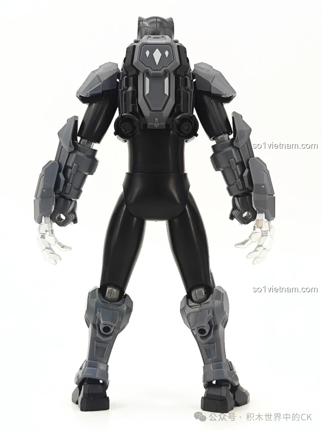 Mô hình Spider-Man của Keeppley với các phụ kiện