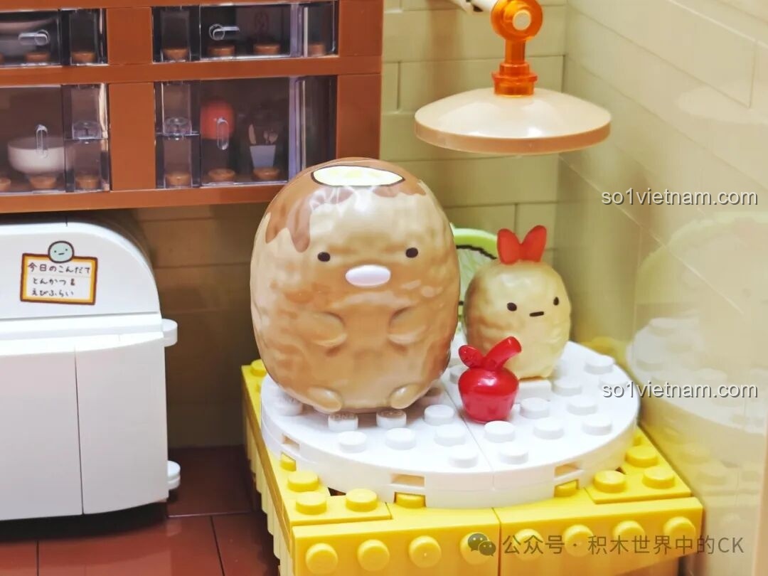 Chi tiết tủ bếp trong bộ lắp ráp Keeppley K21209 Sumikko Gurashi