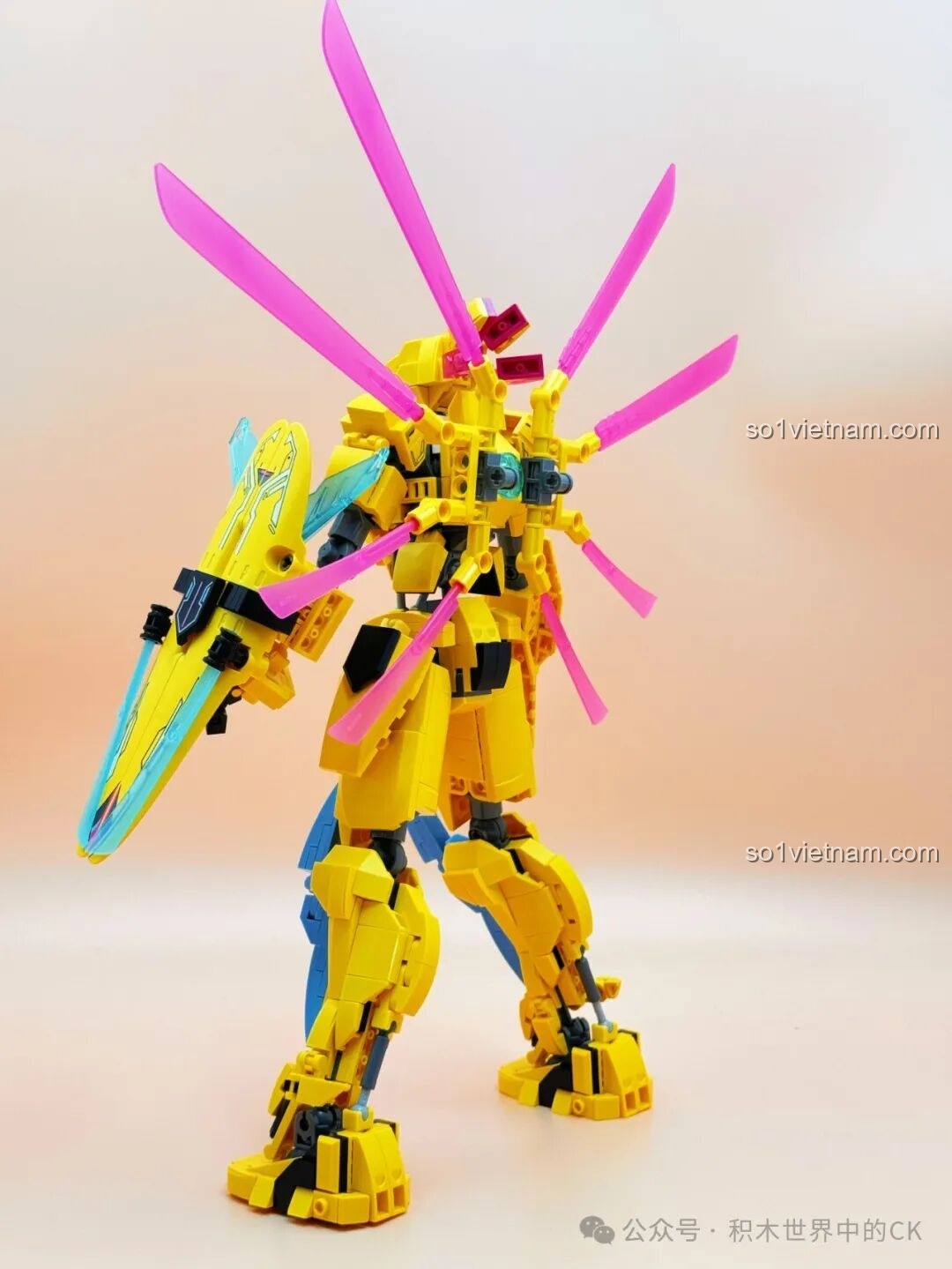 Chi tiết phần cánh tay của Keeppley Thiên Nhãn Cơ Giáp