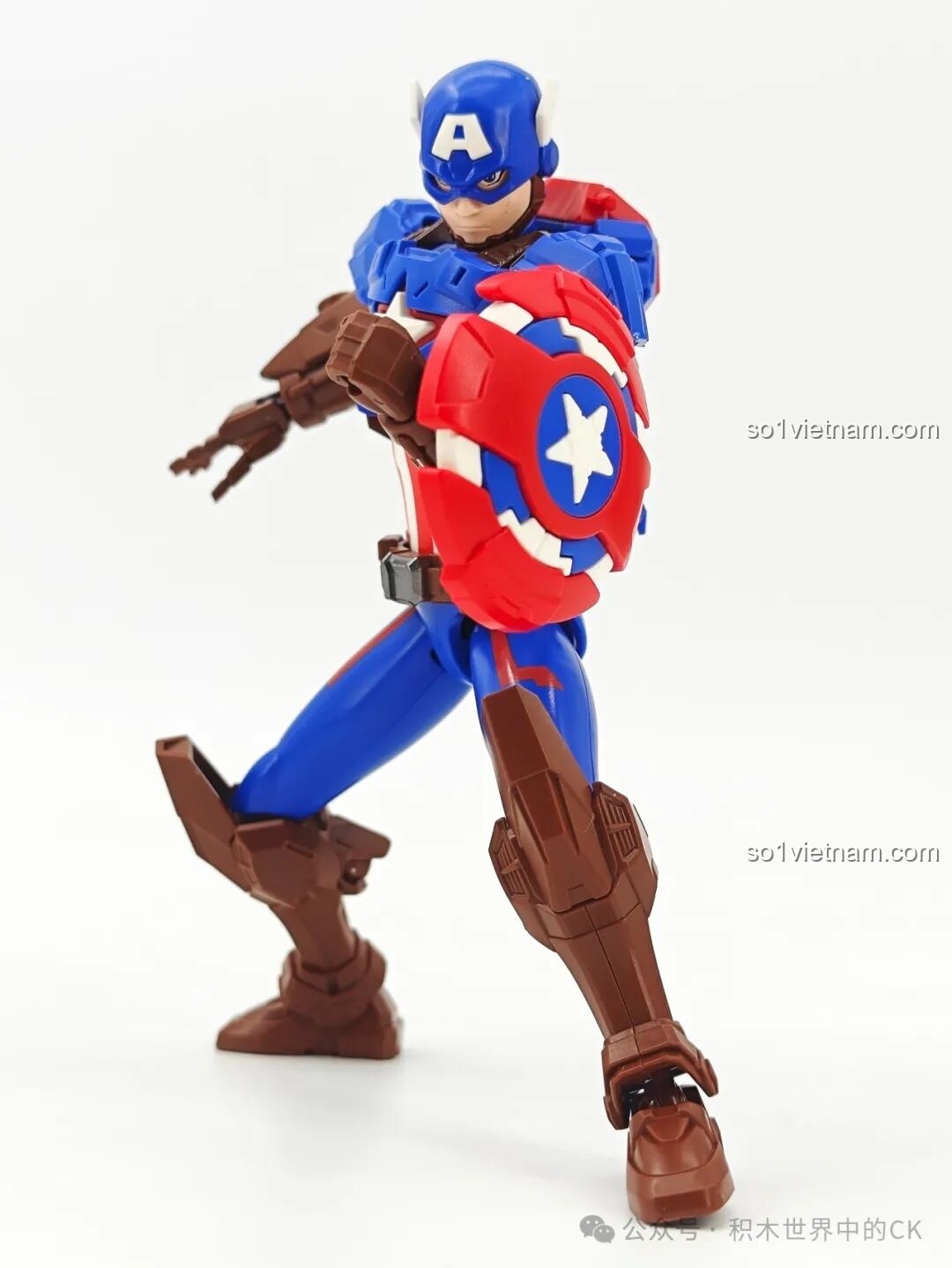 Mô hình Thor của Keeppley hoàn thiện, chụp trong tối