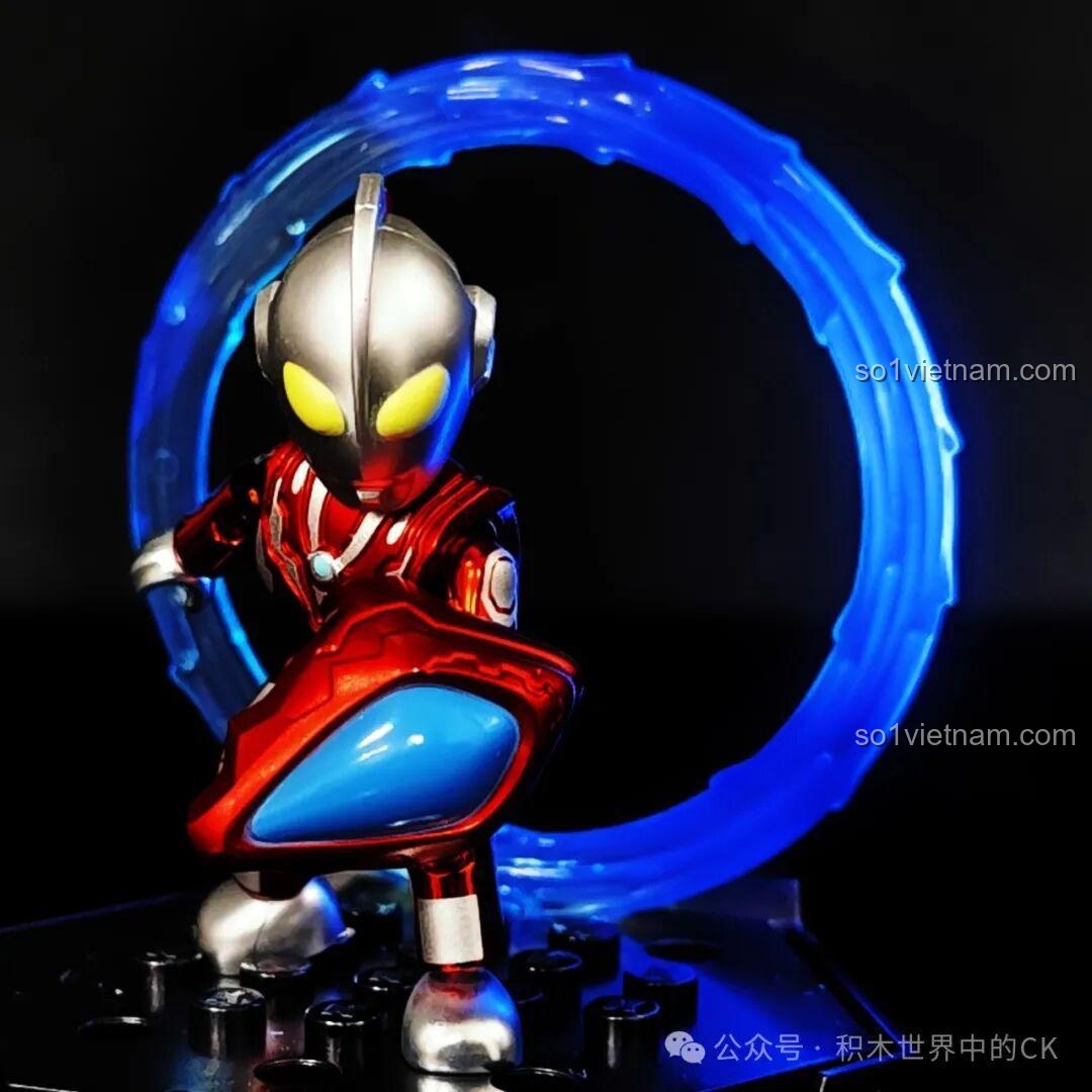 Nhân vật Ultraman số 8 trong bộ Keeppley 75110
