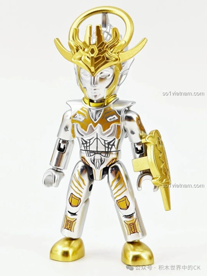 Nhân vật Ultraman với nền đen thứ ba trong bộ Keeppley 75110