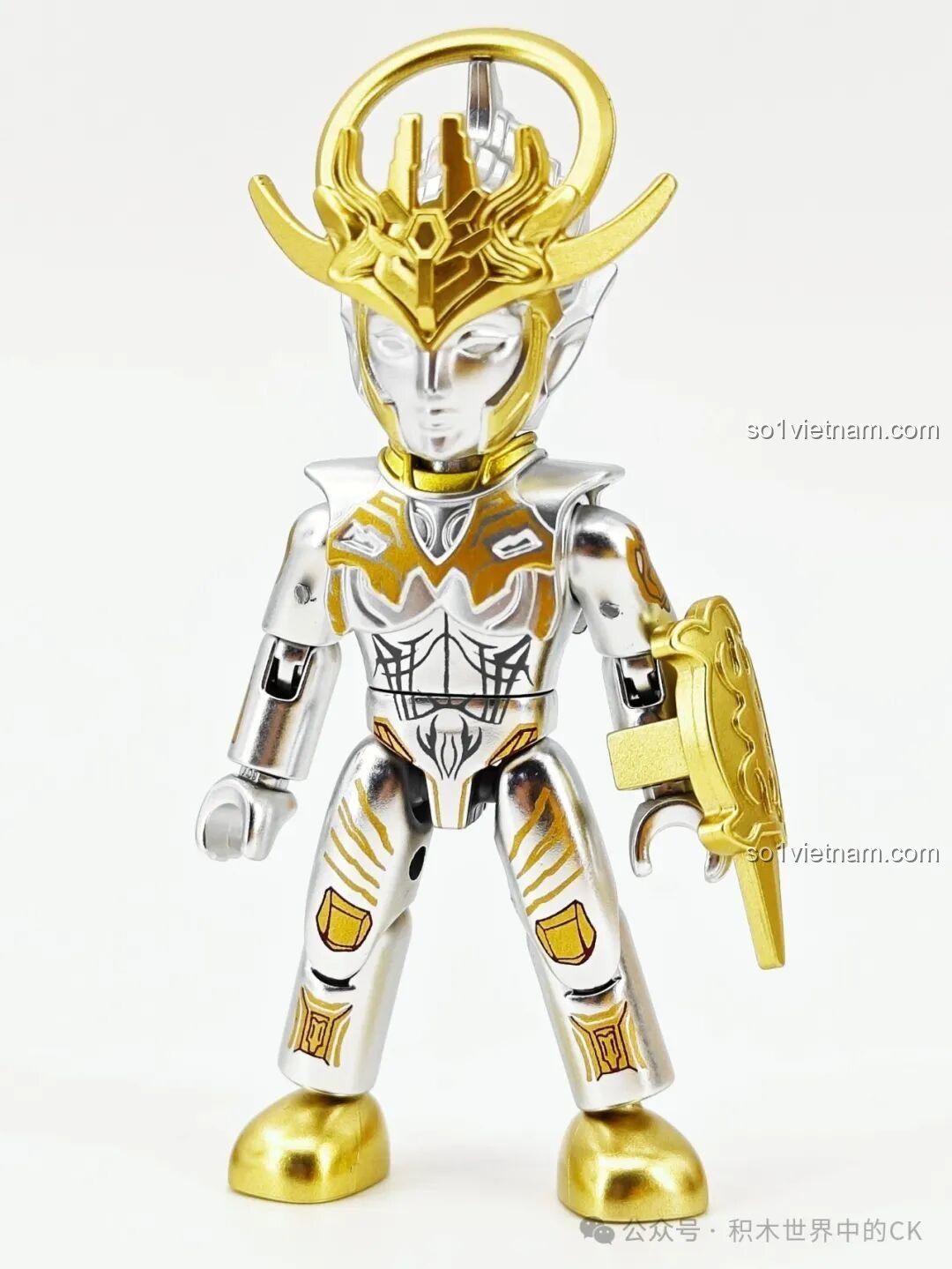 Nhân vật Ultraman với nền đen thứ ba trong bộ Keeppley 75110