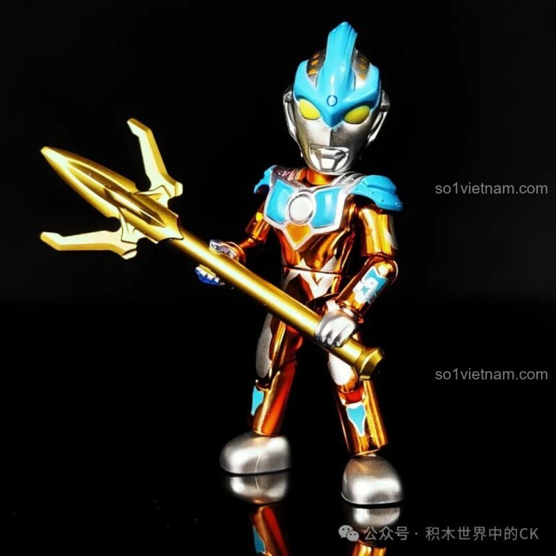 Nhân vật Ultraman với nền vàng trong bộ Keeppley 75110