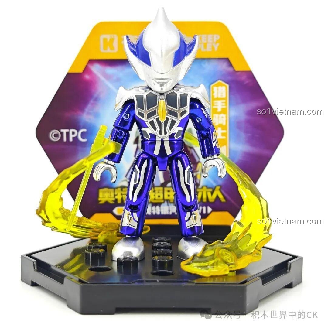Mô hình Hunter Knight Tsurugi đã lắp ráp từ bộ Keeppley Ultraman 75110
