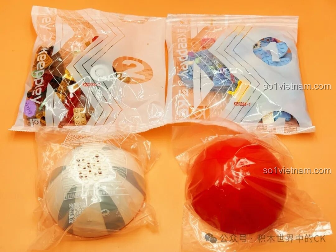 Các túi mảnh ghép bên trong hộp sản phẩm Khinh Khí Cầu Poké Ball K20234 của Keeppley