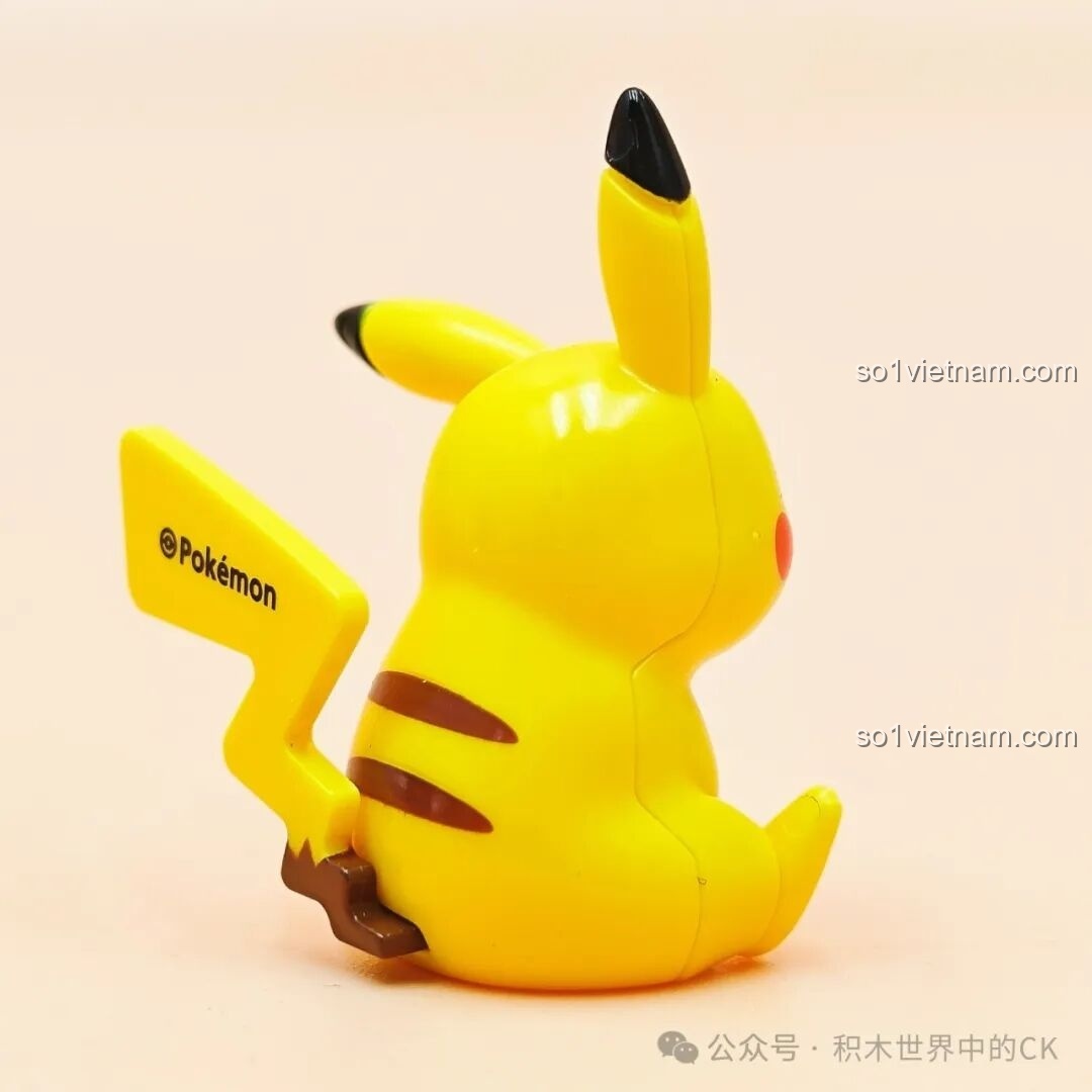 Cận cảnh nhân vật Pikachu trong bộ lắp ráp Khinh Khí Cầu Poké Ball K20234 Keeppley