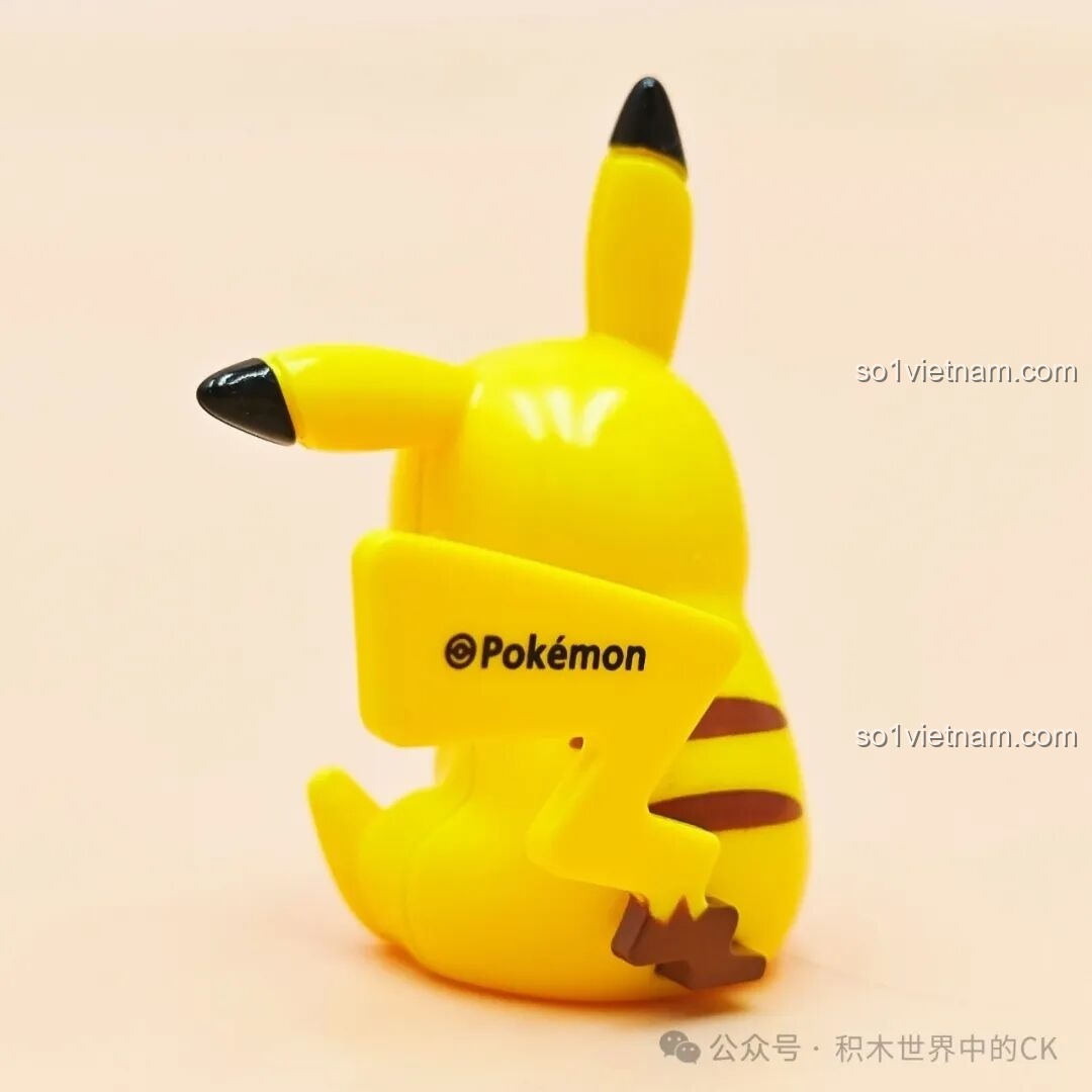 Mặt sau của nhân vật Pikachu trong bộ lắp ráp Khinh Khí Cầu Poké Ball K20234 Keeppley