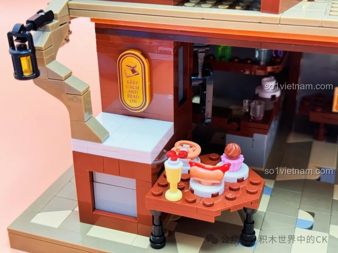 Khu vực làm việc hoặc kho chứa đồ trên tầng trệt của JIESTAR 57016 Thư viện Châu Âu.