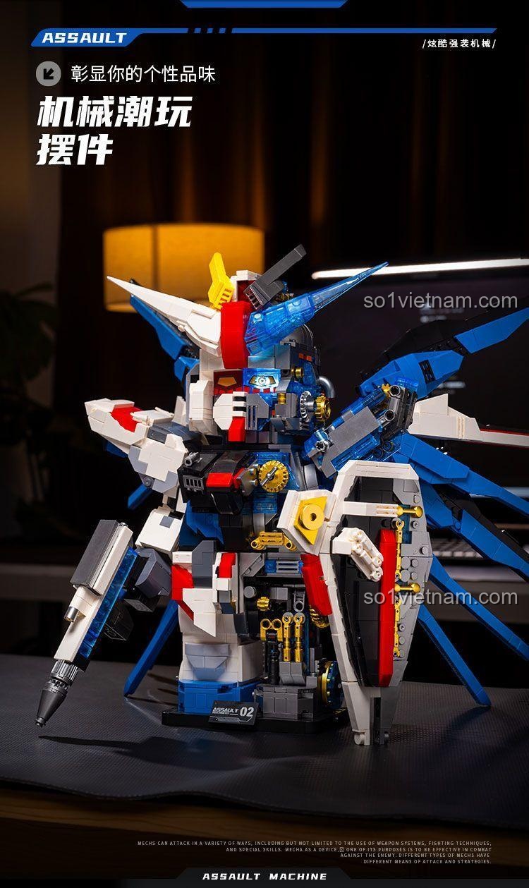 Phần đầu robot Assault Machine KuMeGao 24011 có đèn LED, tạo hiệu ứng ấn tượng