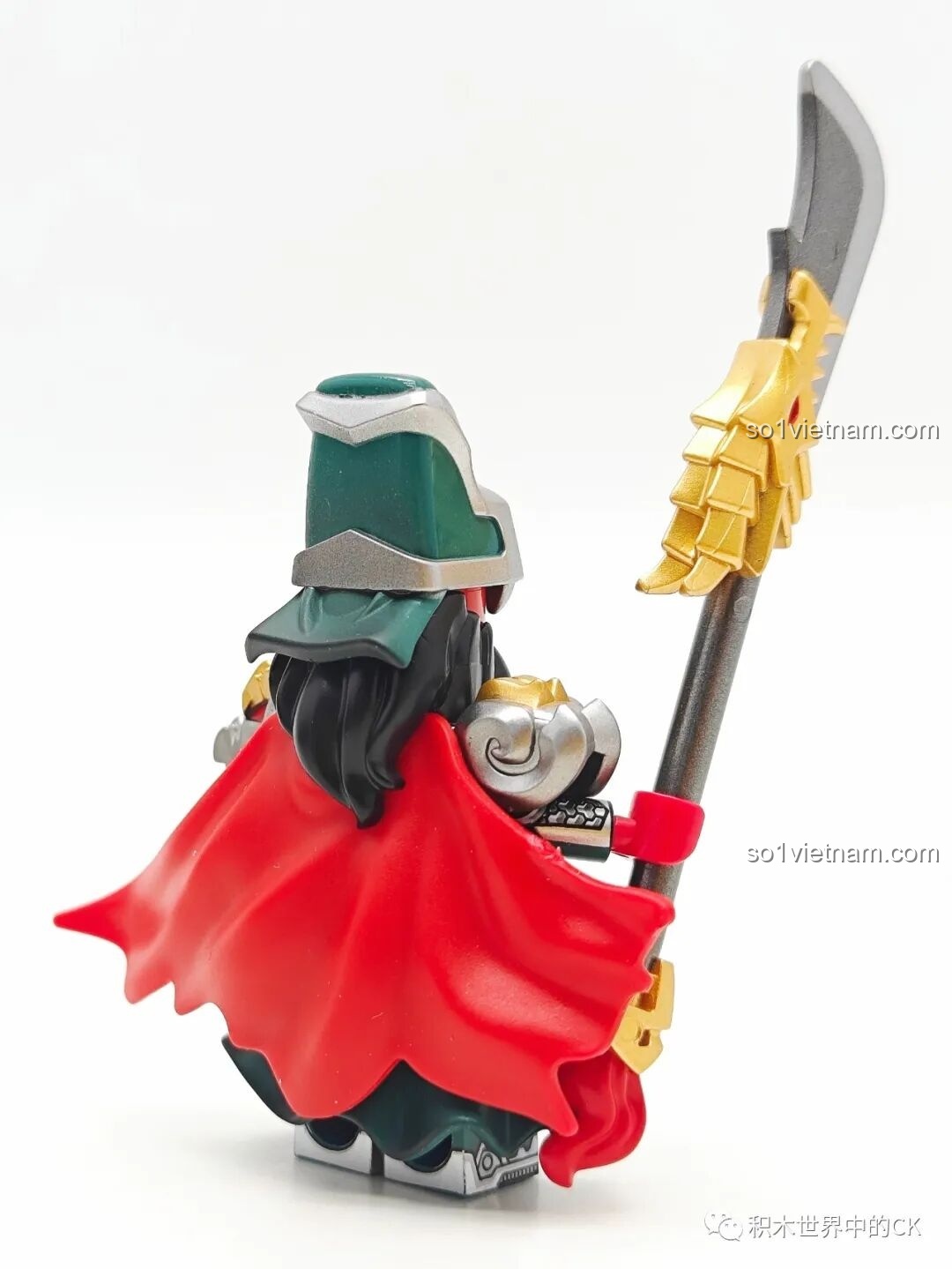 Cận cảnh khuôn mặt và bộ râu của Minifigure Hoàng Trung Kuzhao Studio 11774.