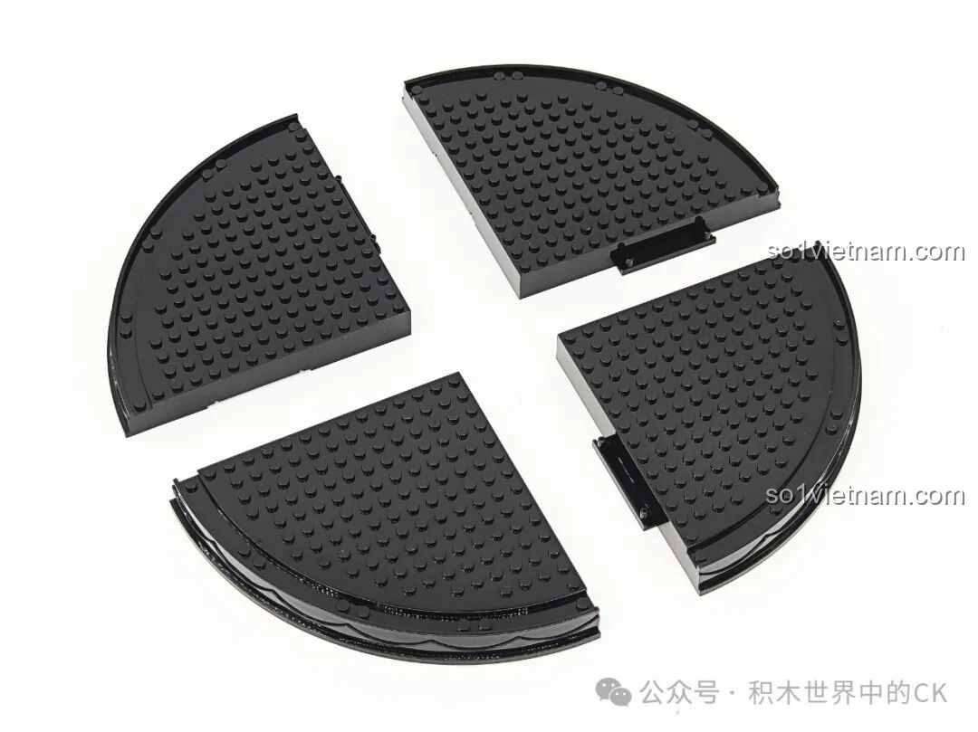 Quá trình lắp ráp phần đế tròn của Tòa lâu đài mộng mơ của Kuromi TOP TOY siêu tiết kiệm.