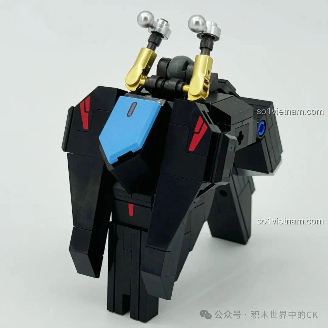 Lắp ráp phần lưng của Robot Vidar JIESTAR 58145, với các chi tiết giáp và khớp nối cho cánh tay.