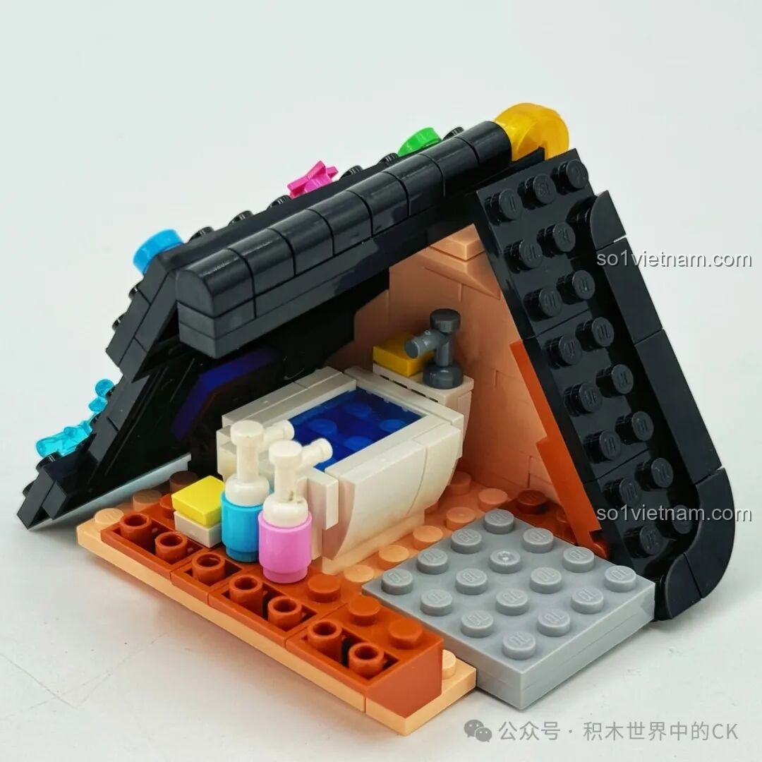 Lắp ráp chi tiết phòng tắm nhỏ xinh ở tầng áp mái của bộ ZHEGAO 613005 Ngôi Nhà Tinh Tú.