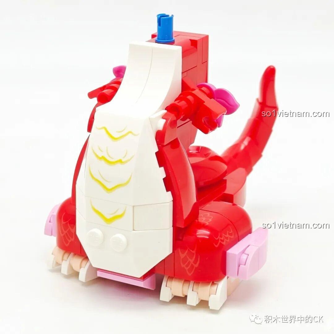 Quá trình lắp ráp phần thân của mô hình Rồng Đỏ Đón Lộc từ bộ Keeppley K19910.