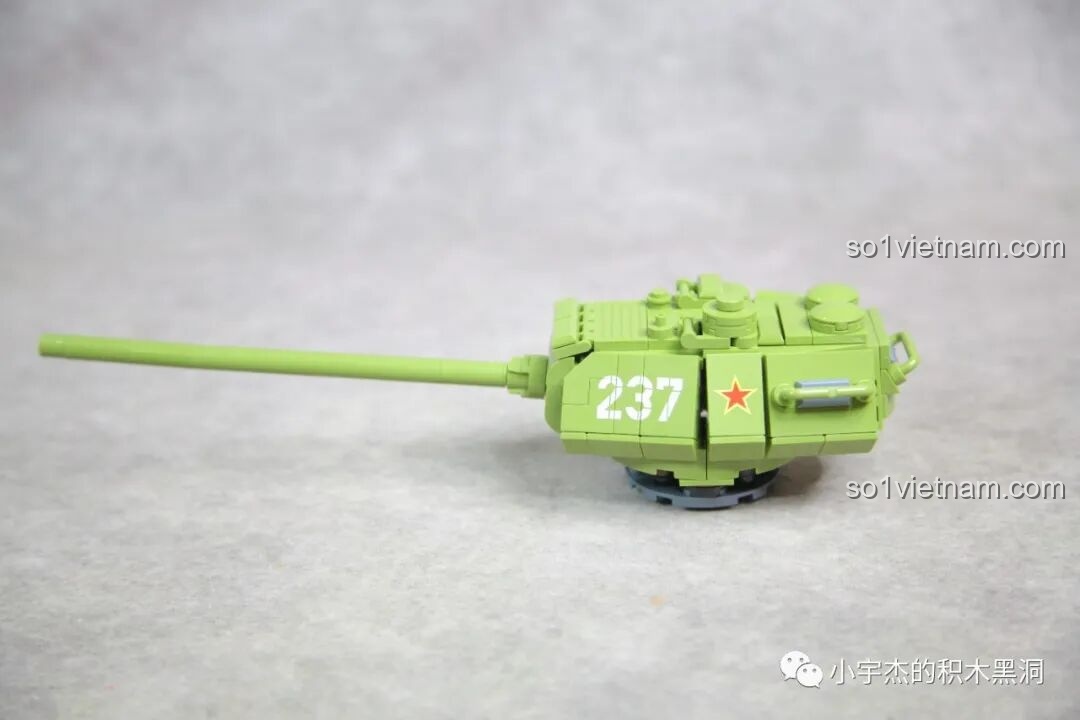 Tháp pháo của mô hình xe tăng T-34 Panlos 632012 sau khi lắp ráp, với chi tiết in sắc nét.