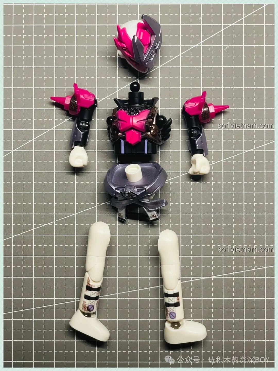 Quá trình lắp ráp mô hình Valvarad từ bộ lắp ghép BLOKEES Kamen Rider Epoch All-Stars Edition, hướng dẫn chi tiết.