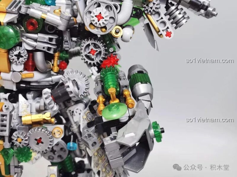 Mô hình Robot Thanh Long Quan Vũ Bán Cơ Khí Giáp 乐毅积木 62036 cầm thanh thanh kiếm vàng lá lớn