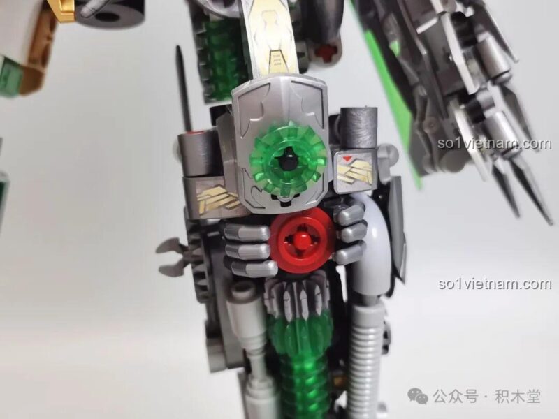 Mô hình Robot Thanh Long Quan Vũ Bán Cơ Khí Giáp 乐毅积木 62036 cầm thanh thanh kiếm vàng lá lớn, rồng pháo, song đao, đại đao và thiết kiếm