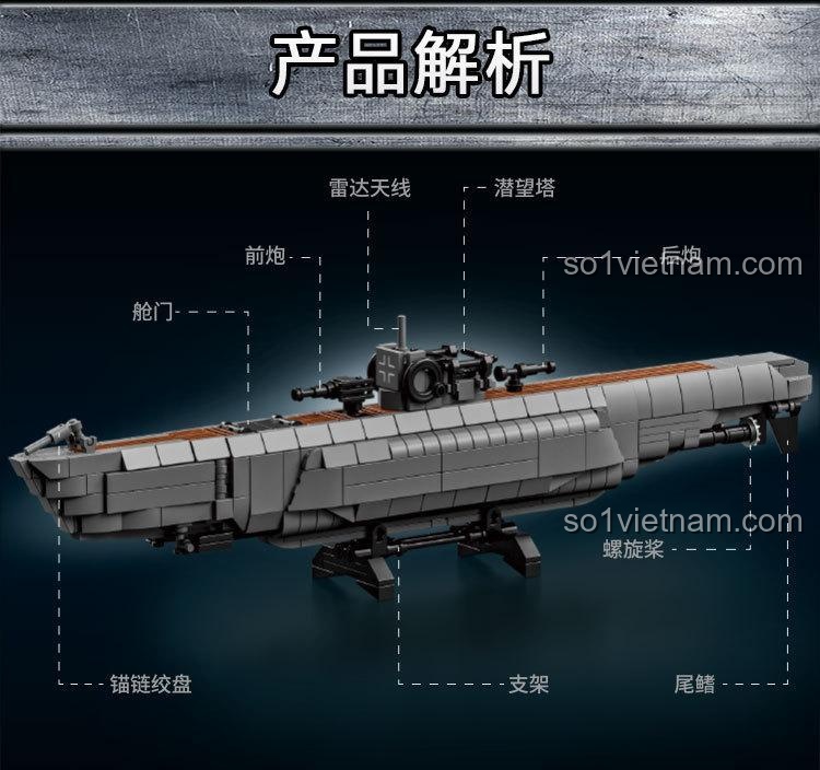 Mô hình Tàu ngầm Đức LEYI 66078 được trưng bày trên giá đỡ, khoe trọn vẹn thiết kế chi tiết.