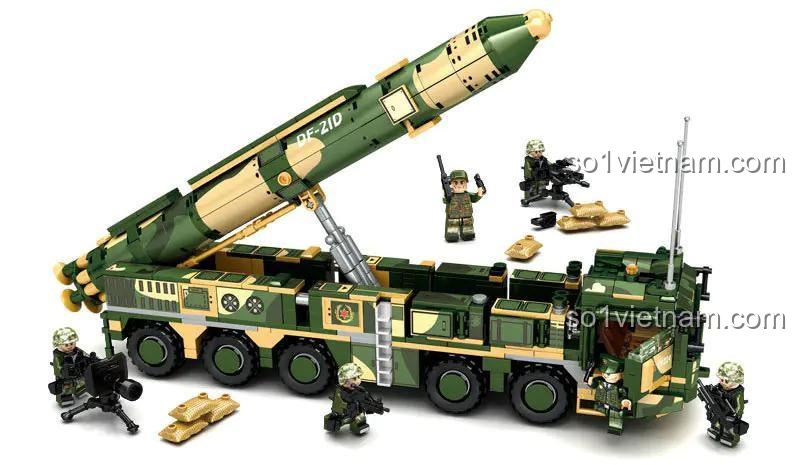 bộ xếp hình Xe Tải Tên Lửa Quân Sự DF-21D, LeYi Bricks 82001, có 5 minifigures lính, đồ chơi mô hình cho bé trai