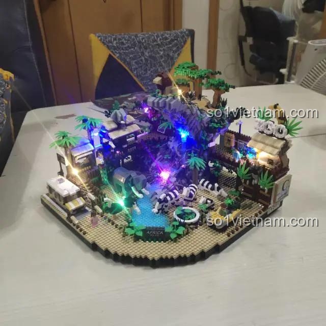 đồ chơi xây dựng Công viên động vật lắp ráp Lianhe Chuangxiang 822, khu vực động vật hoang dã có đèn LED, phù hợp thanh niên 14 tuổi, giá đáng tiền